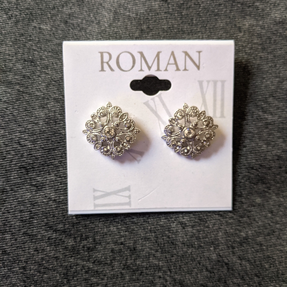 Silver tone square shaped earrings